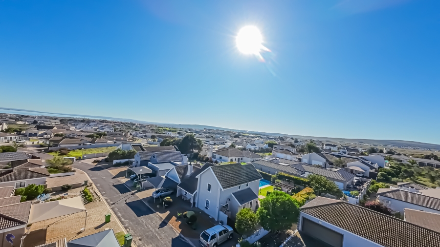 4 Bedroom Property for Sale in Country Club Western Cape